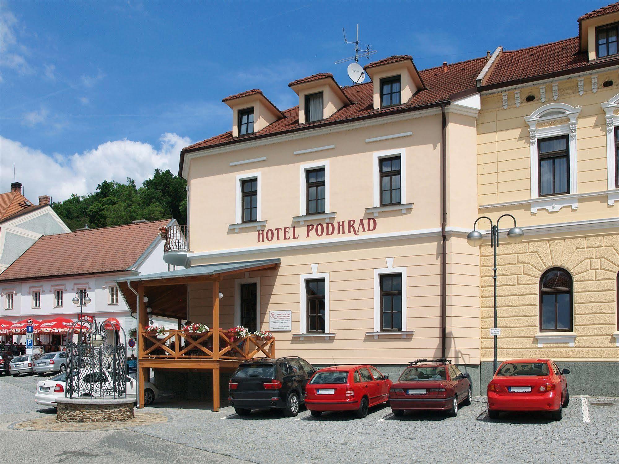 Hotel Podhrad Hluboká nad Vltavou Buitenkant foto